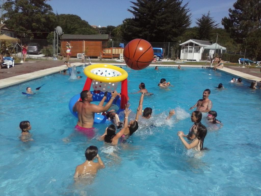 Complejo Turistico & Camping Cabopino Marbella Exterior photo