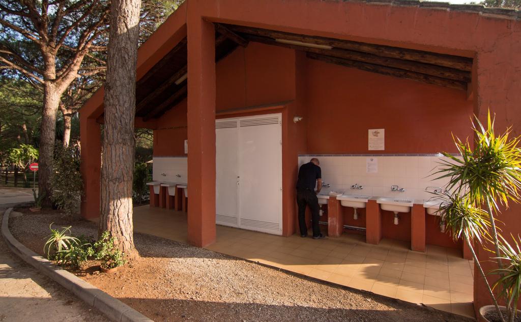 Complejo Turistico & Camping Cabopino Marbella Exterior photo